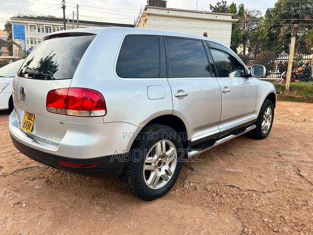 Volkswagen Touareg 2004 Silver