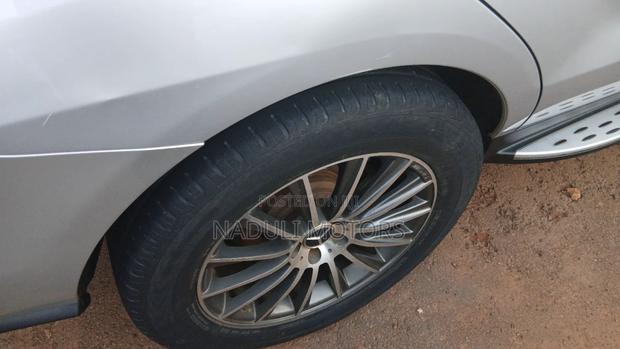 Mercedes-Benz M Class ML350 4dr SUV (3.5L 6cyl 7A) 2015 Silver