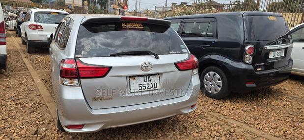 Toyota Corolla Fielder 2016 White