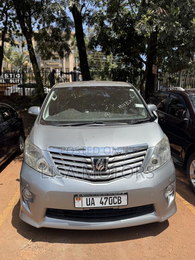 Toyota Alphard 2.4 Petrol FWD 2010 Silver