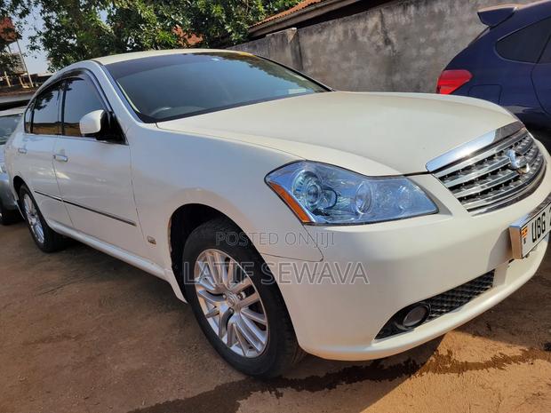 Nissan Fuga 2005 White