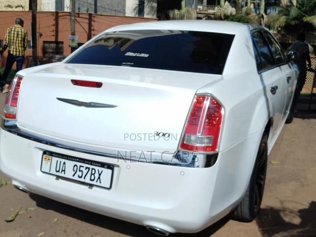 Chrysler 300 2016 Pearl