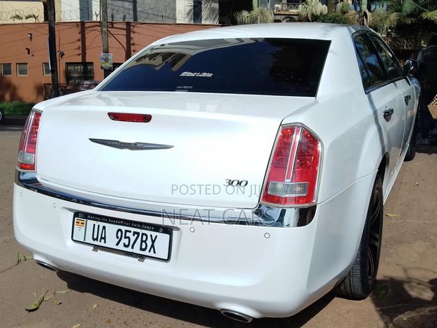 Chrysler 300 2016 Pearl