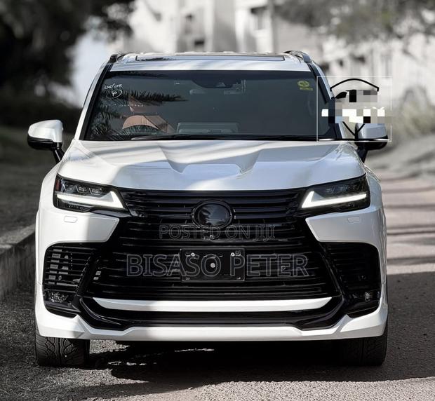 Lexus LX LX 600 2024 White