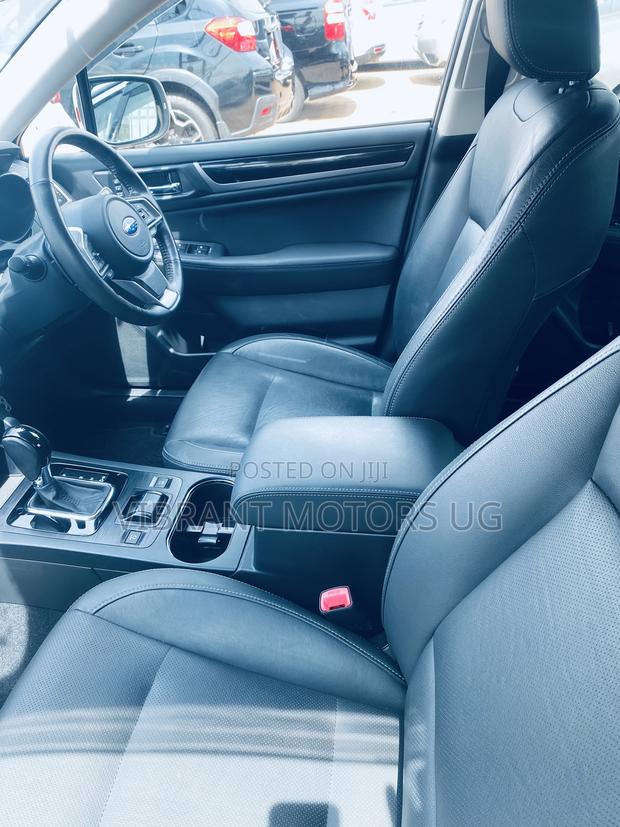 Subaru Legacy 2016 Gray