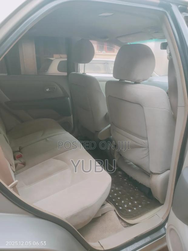 Toyota Harrier 2.4 4WD 2004 Gold