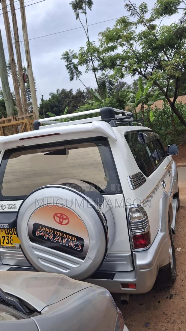 Toyota Land Cruiser Prado 2000 Pearl