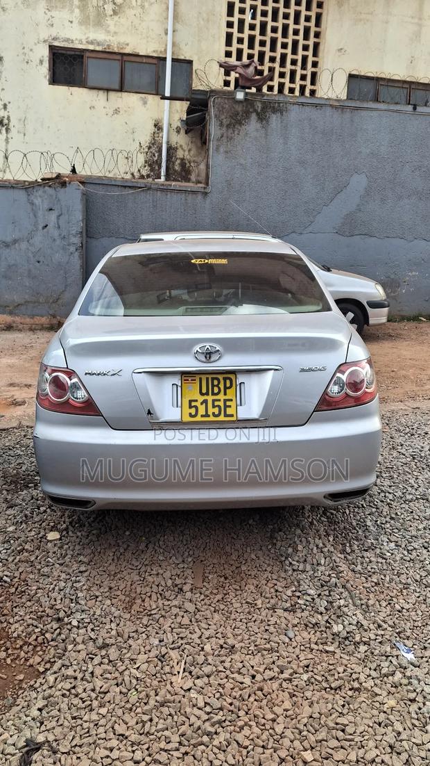 Toyota Mark X 2.5 AWD 2009 Silver
