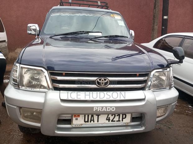 Toyota Land Cruiser Prado 2000 Blue
