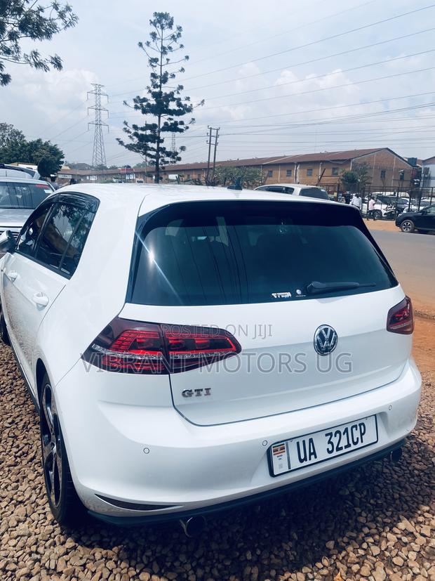 Volkswagen Golf GTI 2014 White