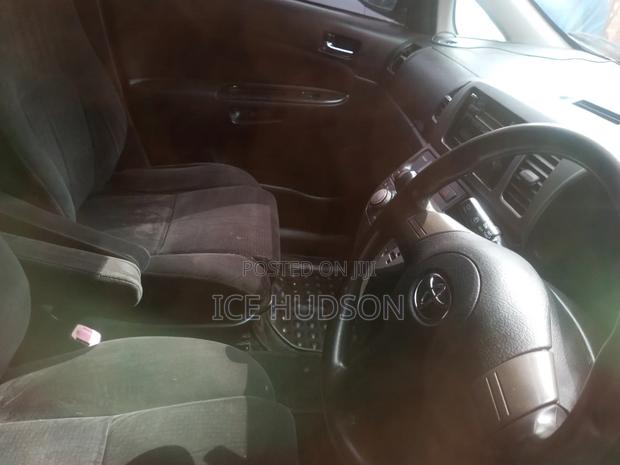 Toyota Wish 2006 Teal