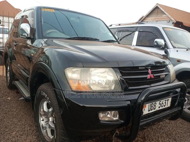 Mitsubishi Pajero 2006 Black