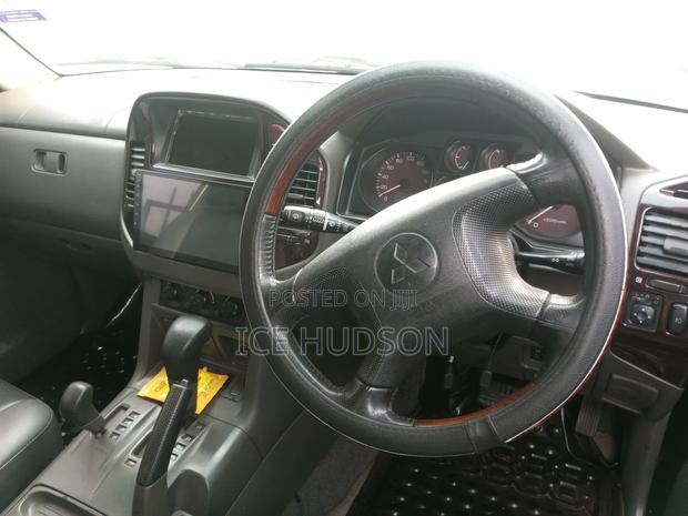 Mitsubishi Pajero 2006 Black