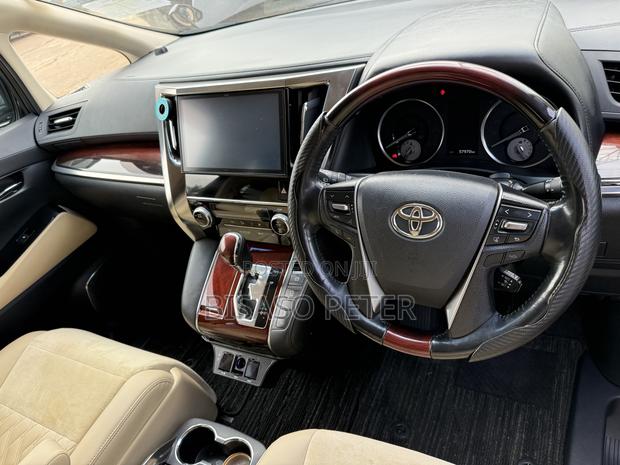 Toyota Alphard 2017 Black