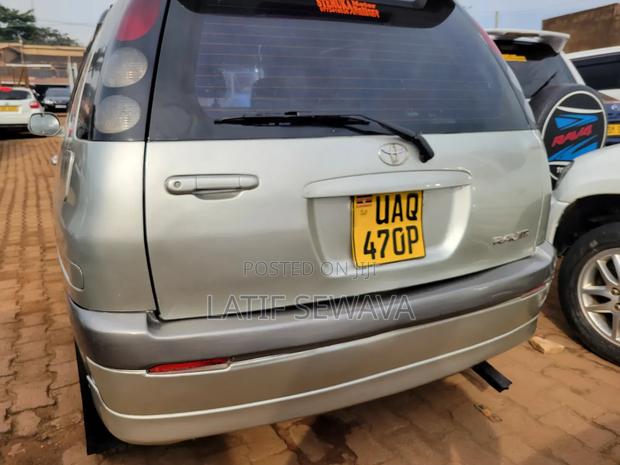 Toyota Raum 1.5 AWD 1998 Silver