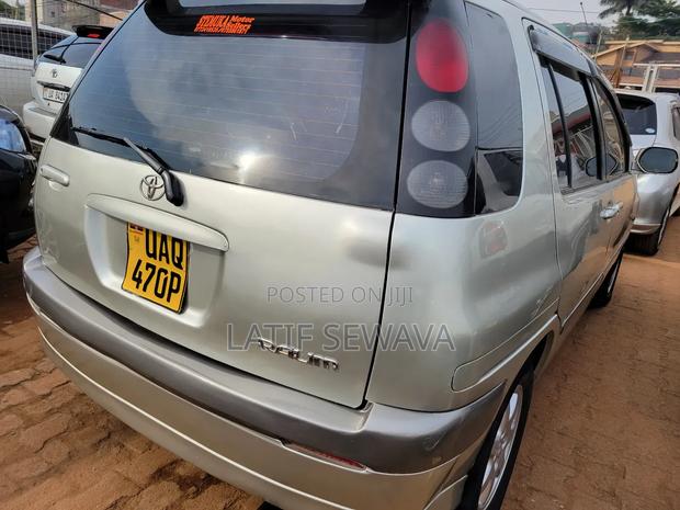 Toyota Raum 1.5 AWD 1998 Silver