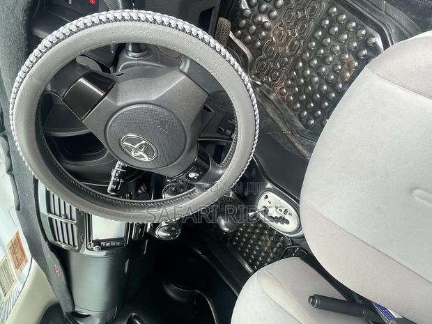 Toyota IST 2011 White