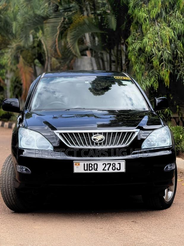 Toyota Harrier 2.4 2010 Black