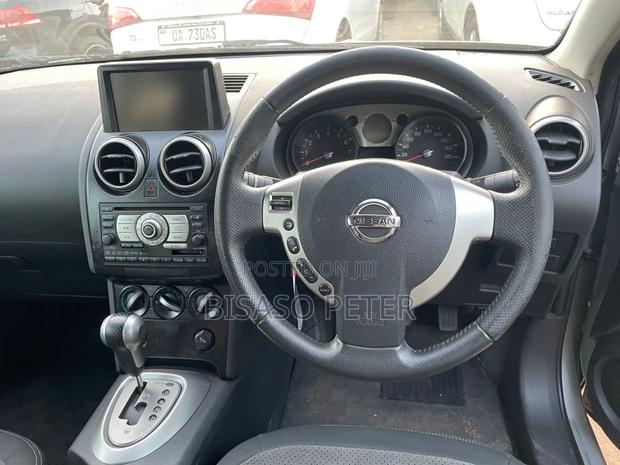 Nissan Dualis 2010 Silver