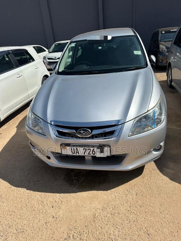 Subaru Exiga 2012 Silver