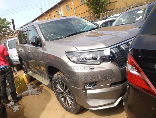 Toyota Land Cruiser Prado 2.8 2020 Gold
