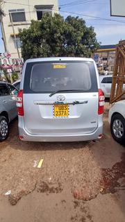 Toyota Noah 2010 Silver for sale