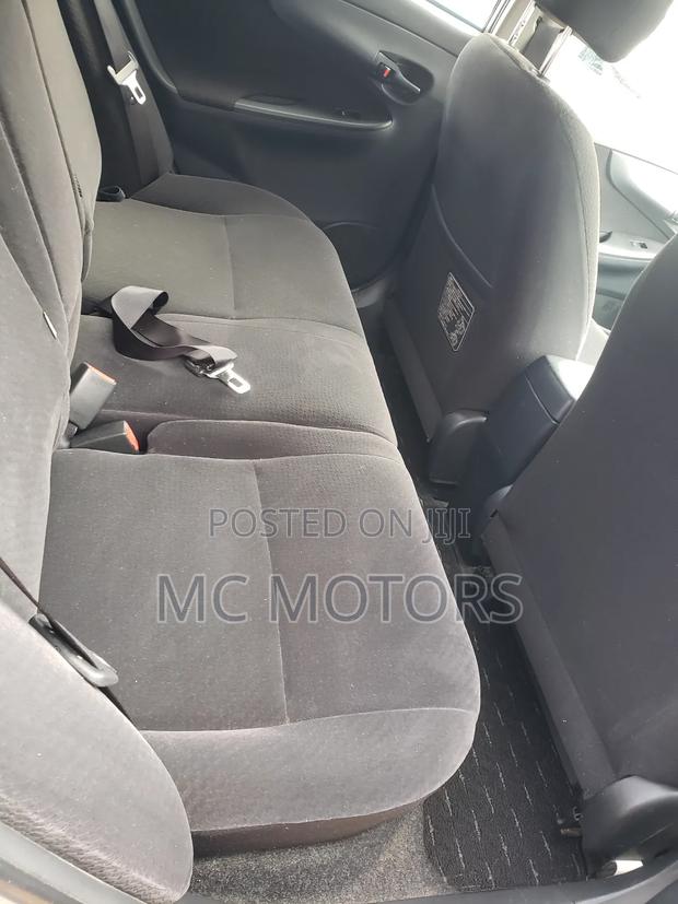 Toyota Corolla Fielder 1.5 Petrol AWD 2011 Silver