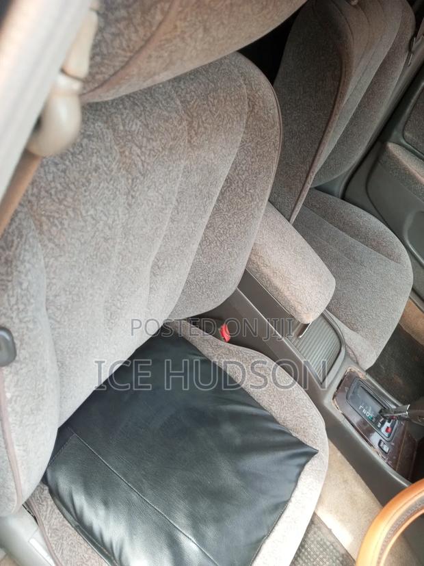Toyota Mark II 1999 White