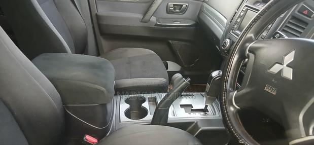 Mitsubishi Pajero 3.0 2011 White