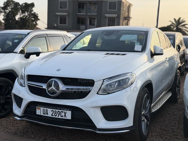 Mercedes-Benz GLE-Class 2016 White