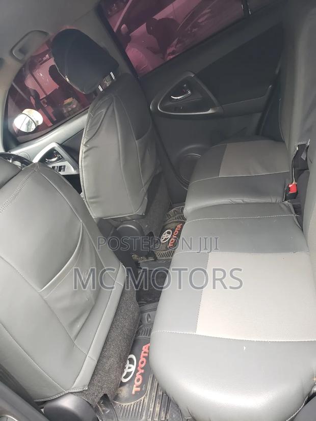 Toyota RAV4 2.5 2011 Black