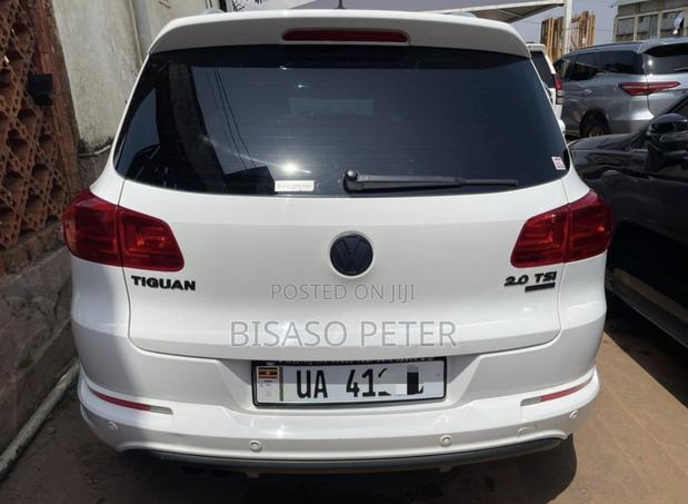 Volkswagen Tiguan S 2013 White