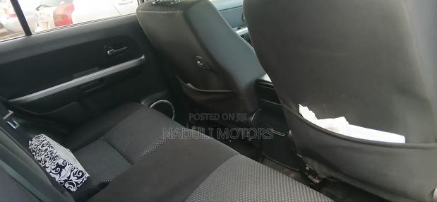 Suzuki Escudo 2009 Silver