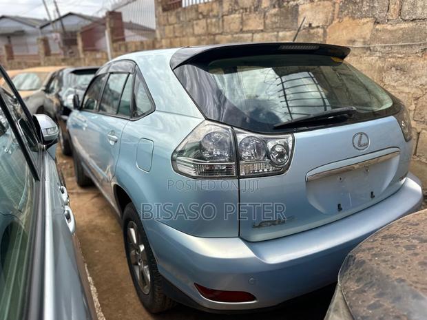 Toyota Harrier 2.4 2012 Blue