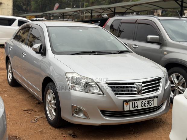 Toyota Premio 2016 Silver