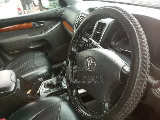 Toyota Land Cruiser Prado 2013 Black
