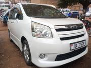 Toyota Noah 2012 White for sale