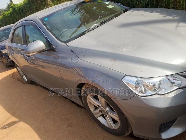 Toyota Mark X 2.5 AWD 2010 Gray