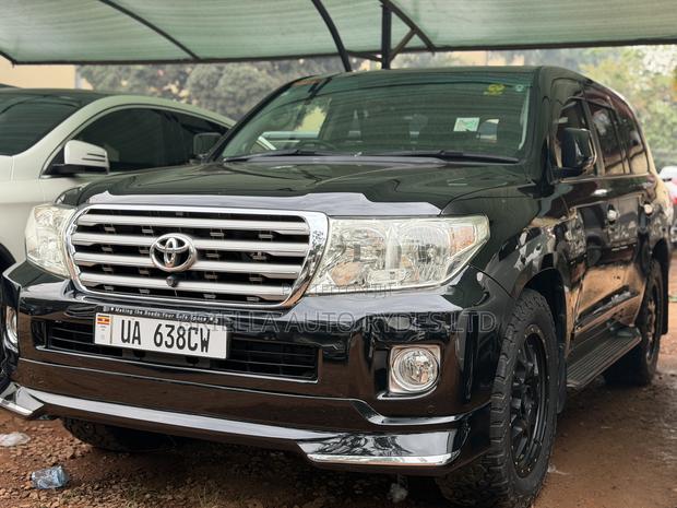 Toyota Land Cruiser Prado 2017 Black