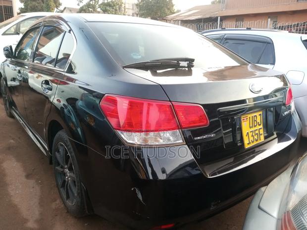 Subaru Legacy 2011 Black