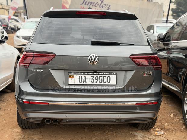 Volkswagen Tiguan 2018 Gray