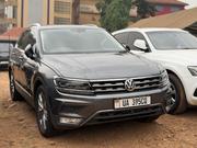 Volkswagen Tiguan 2018 Gray for sale