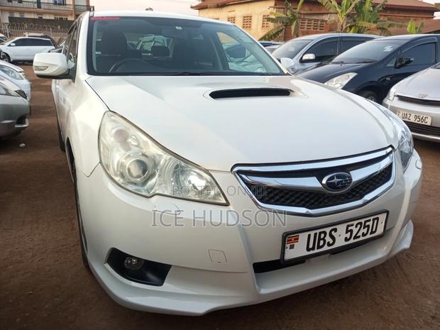 Subaru Legacy 2012 White