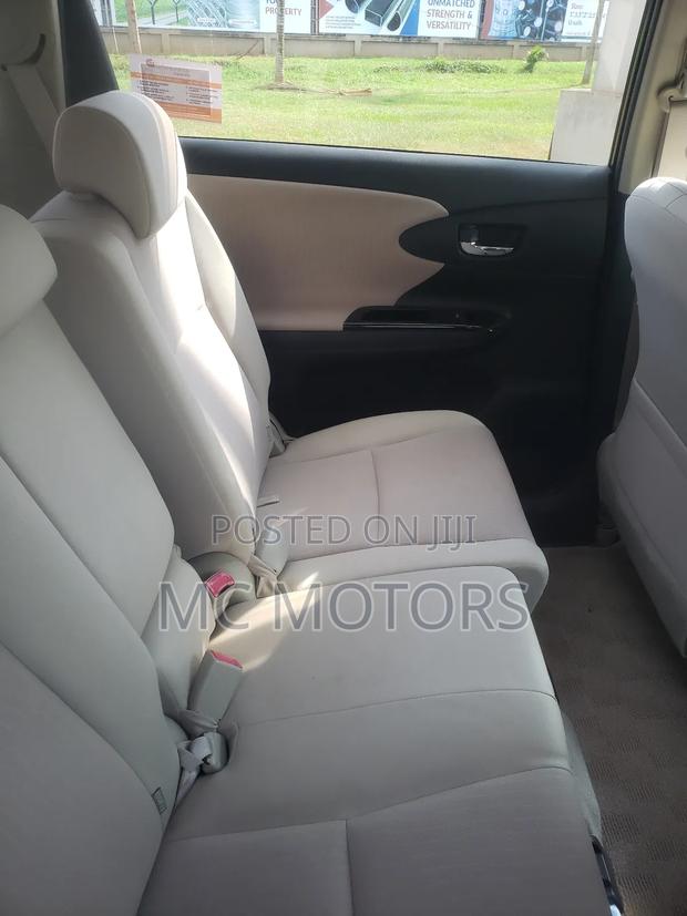 Toyota Wish 2012 Black