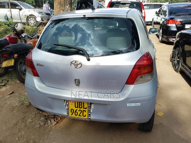 Toyota Vitz 2007 Silver