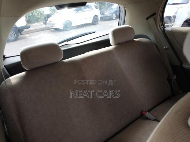 Toyota Vitz 2007 Silver