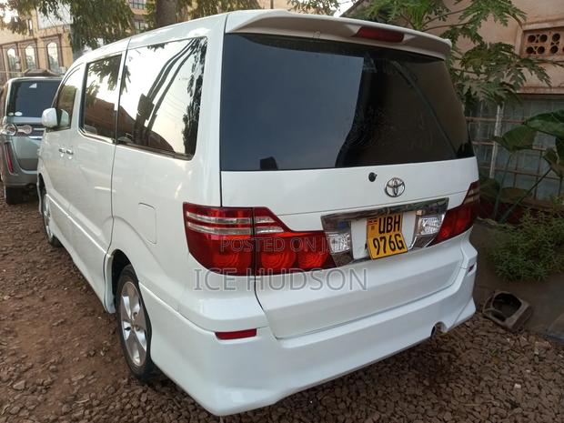 Toyota Alphard 2006 White