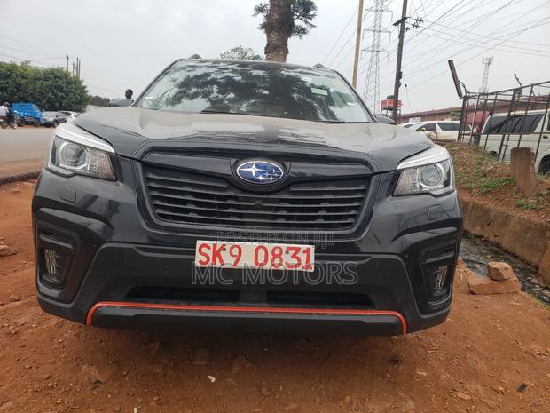 Subaru Forester Premium AWD 2019 Black