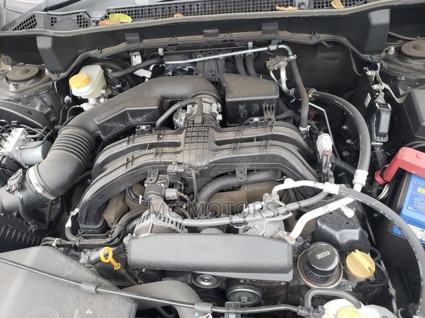 Subaru Forester Premium AWD 2019 Black