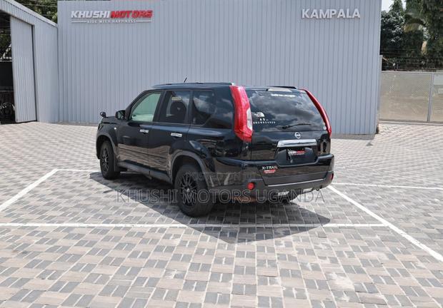 Nissan X-Trail 2012 Black
